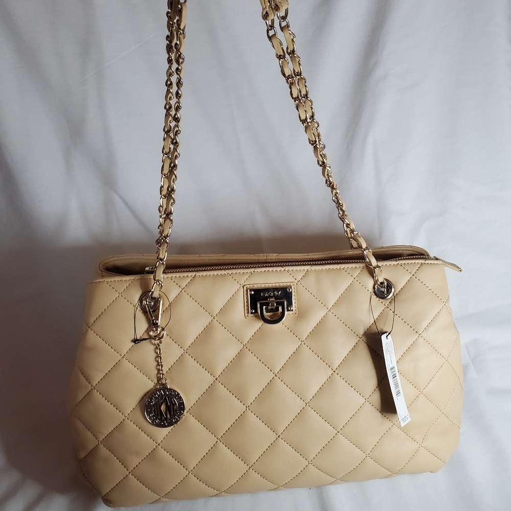 NEW DKNY Quilted Nappa Nude Shoulder Bag